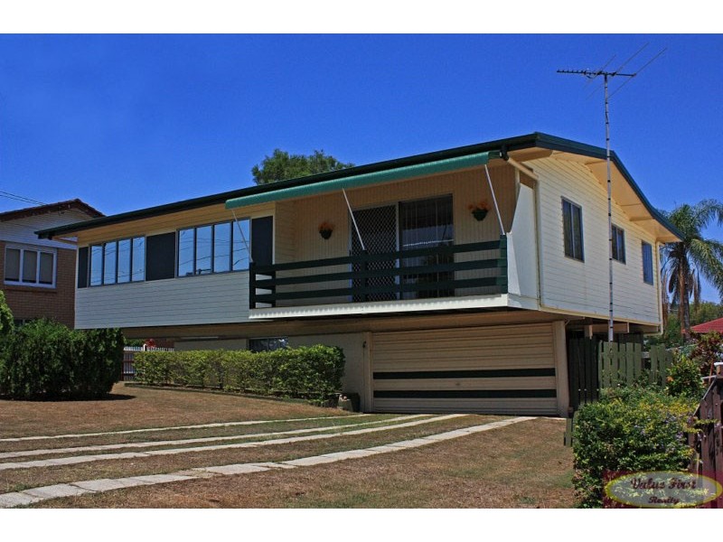 6 Mawarra Cres, Ferny Hills QLD 4055