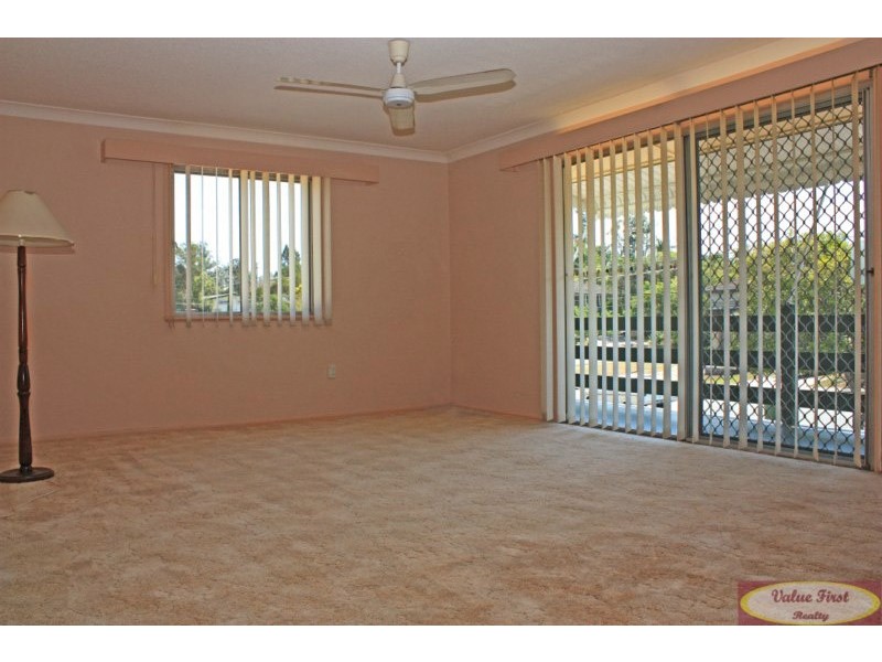 6 Mawarra Cres, Ferny Hills QLD 4055