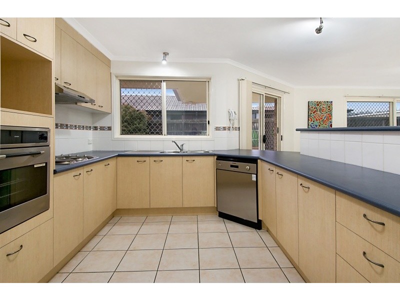 90 Charolais Cres, Upper Kedron QLD 4055