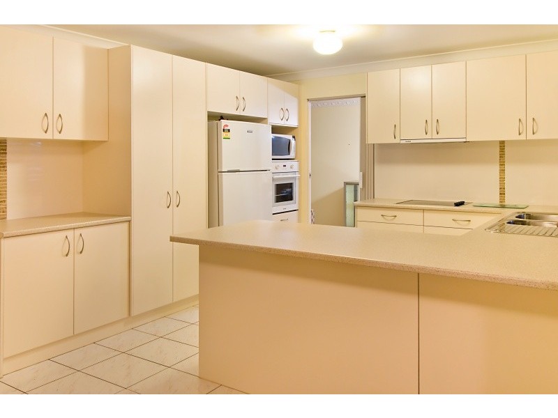 84 Glengarry Rd, Keperra QLD 4054