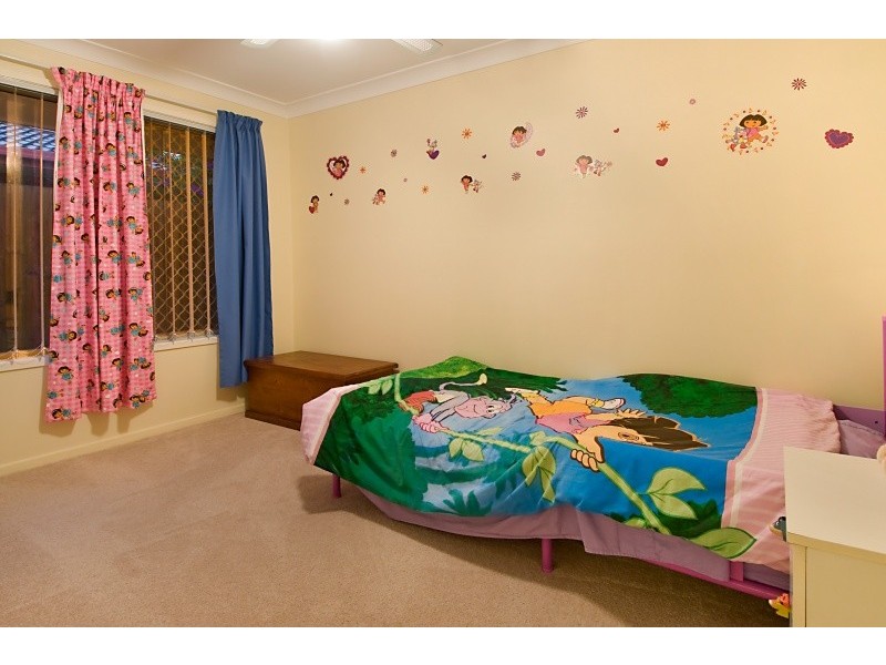 84 Glengarry Rd, Keperra QLD 4054