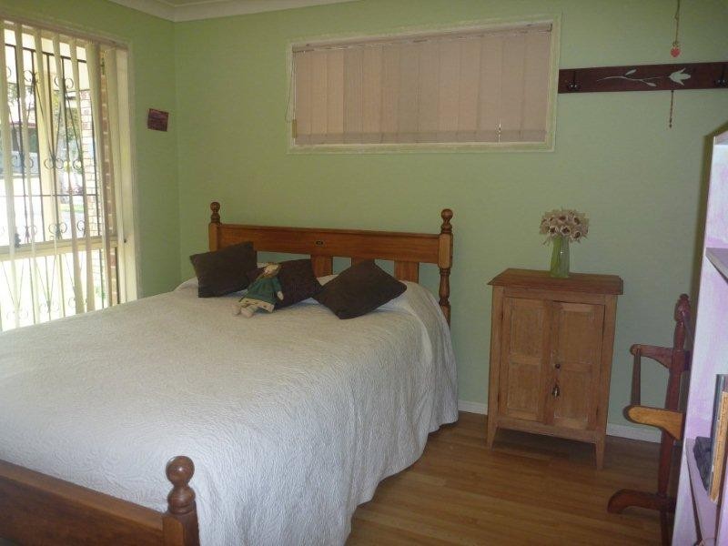 35 Dampier Cres, Forest Lake QLD 4078