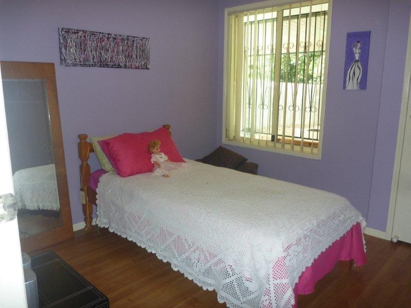 35 Dampier Cres, Forest Lake QLD 4078