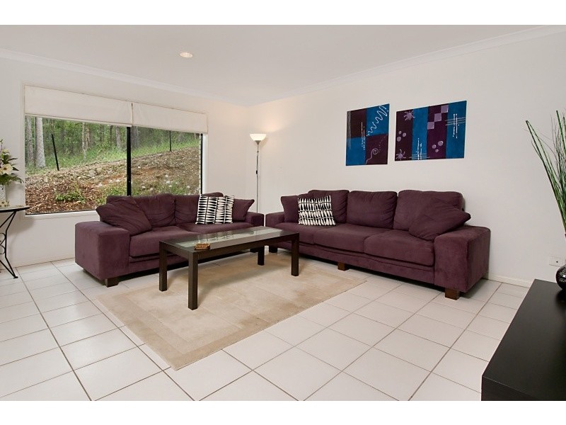 19 Bunyaville Close, Arana Hills QLD 4054