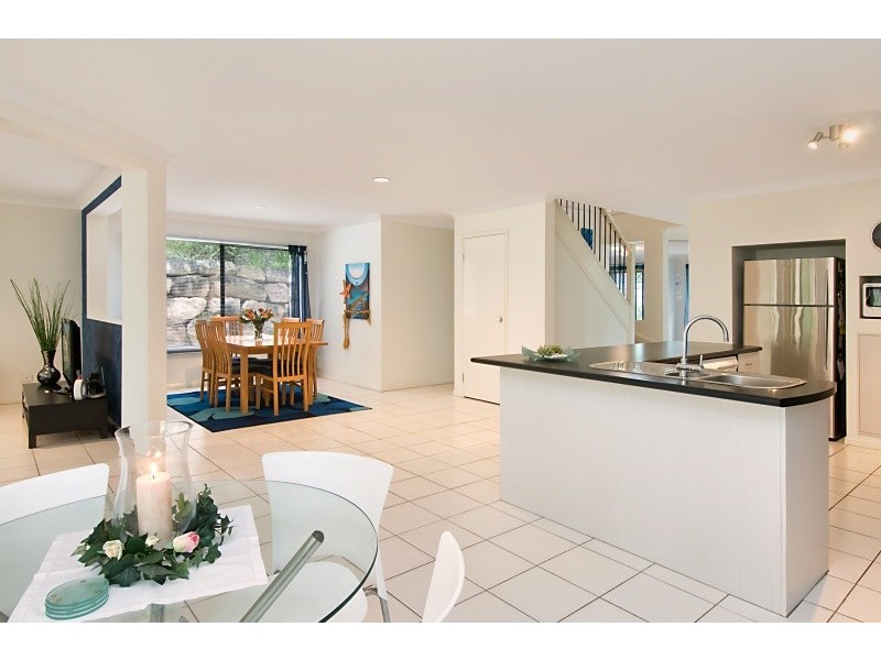 19 Bunyaville Close, Arana Hills QLD 4054