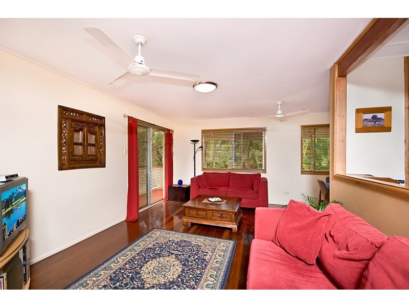 32 Kolora Cres, Ferny Hills QLD 4055