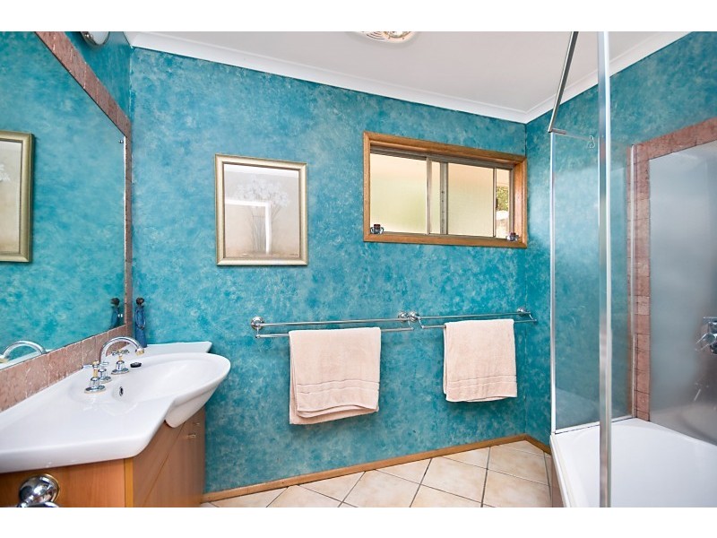 32 Kolora Cres, Ferny Hills QLD 4055