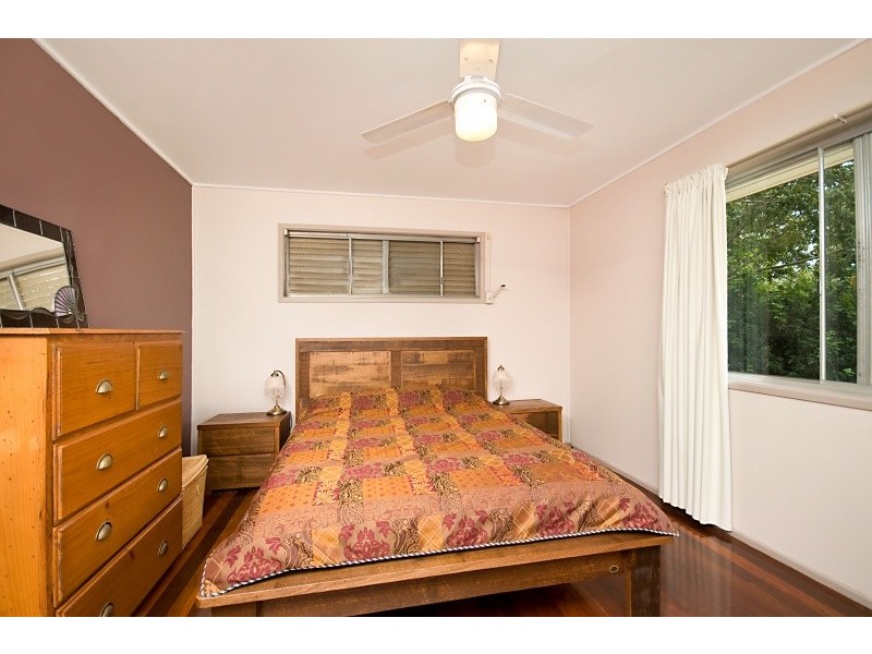 32 Kolora Cres, Ferny Hills QLD 4055