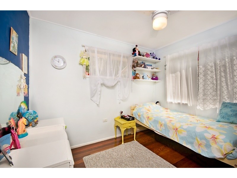 32 Kolora Cres, Ferny Hills QLD 4055