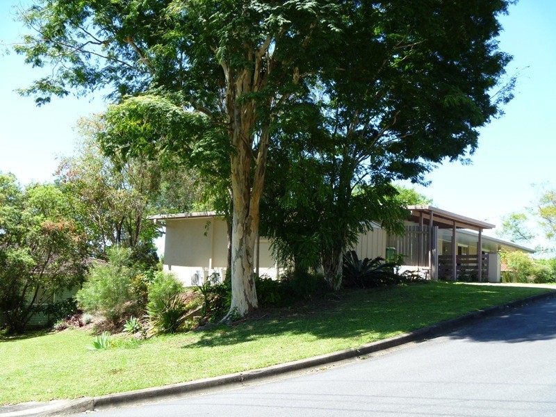 4 Tombondan Cres, Ferny Hills QLD 4055