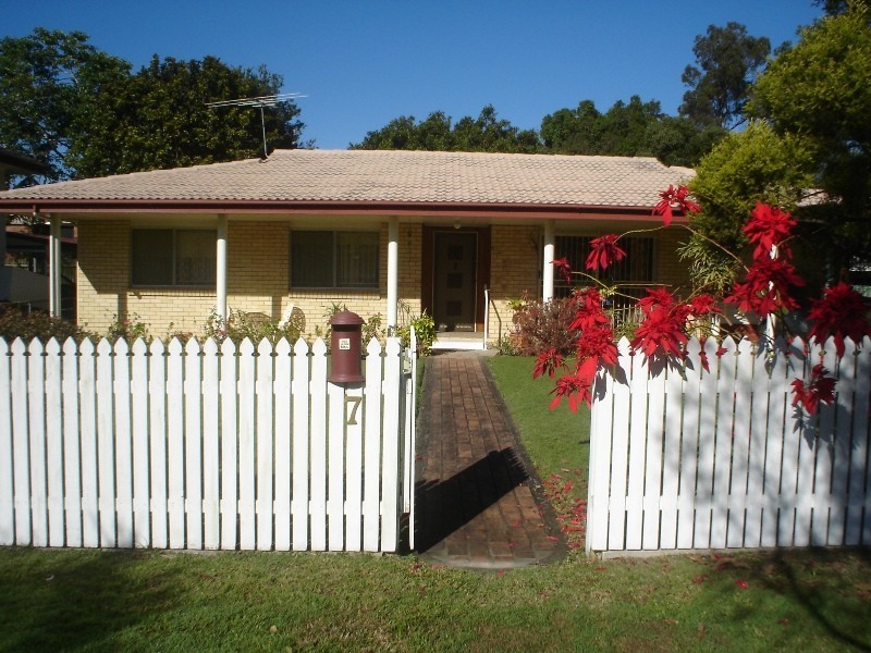 7 Glenlee St, Arana Hills QLD 4054