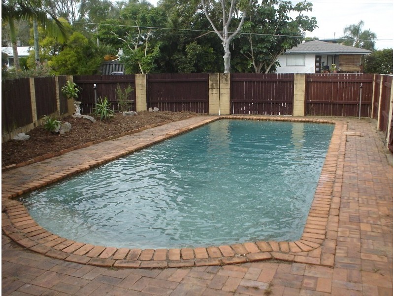 6 Pathara Cres, Ferny Hills QLD 4055