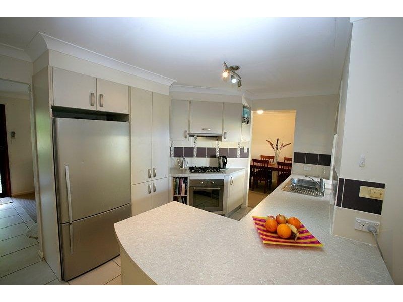 42 Glengarry Rd, Keperra QLD 4054