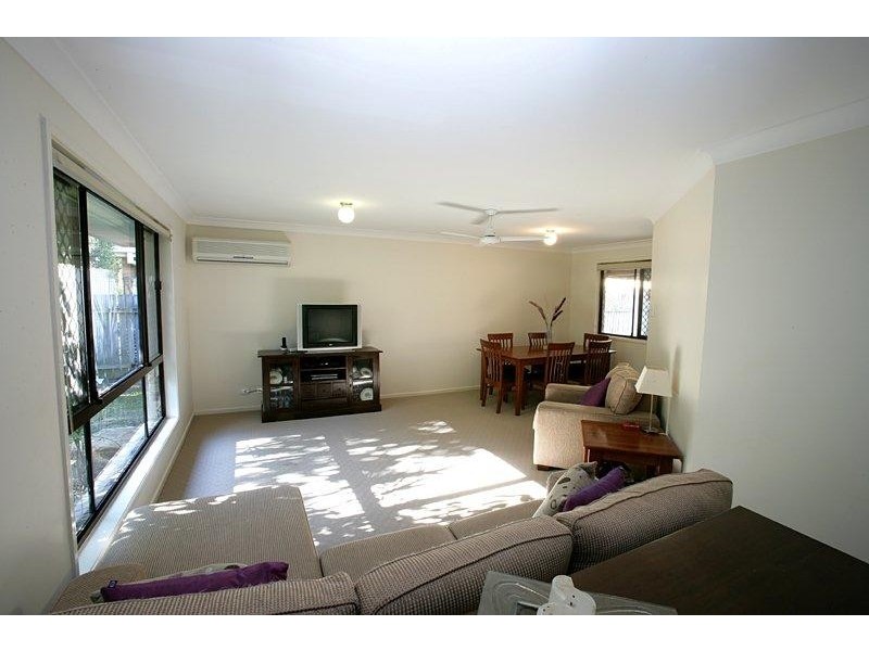 42 Glengarry Rd, Keperra QLD 4054