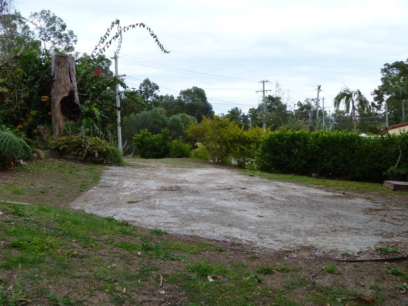 87 Plucks Rd, Arana Hills QLD 4054