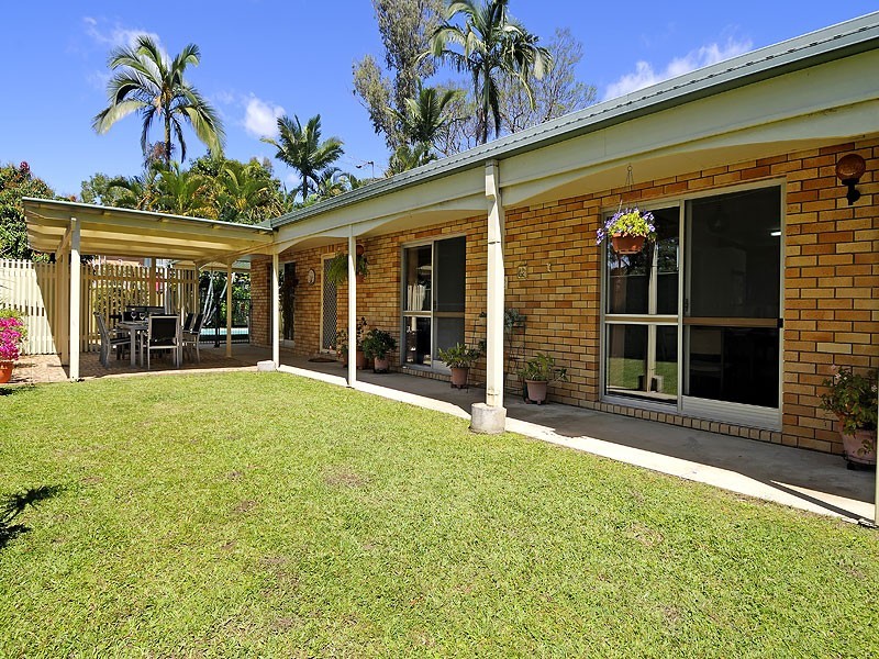 16 Virae St, The Gap QLD 4061