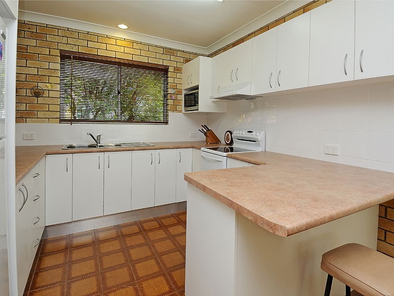 16 Virae St, The Gap QLD 4061