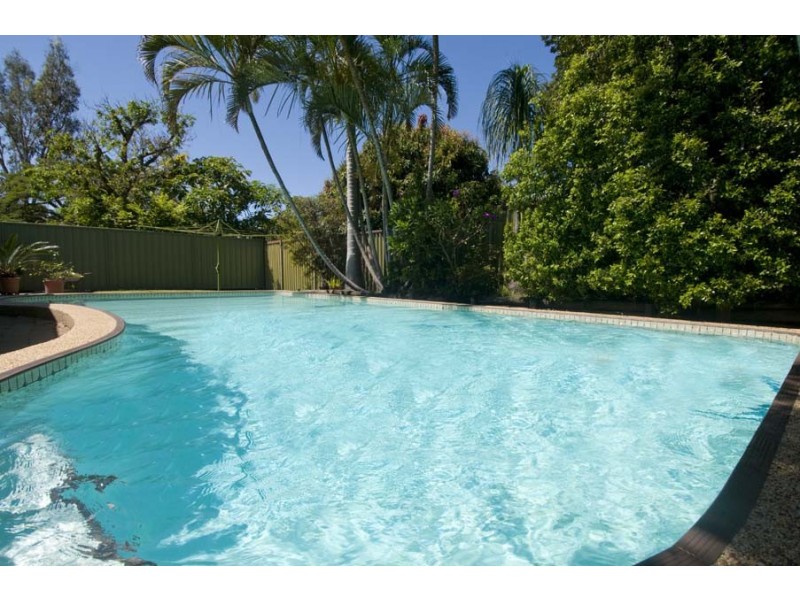 16 Virae St, The Gap QLD 4061