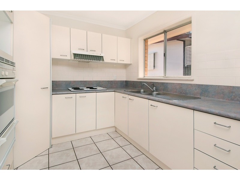 34 Dunbil Ave, Ferny Hills QLD 4055