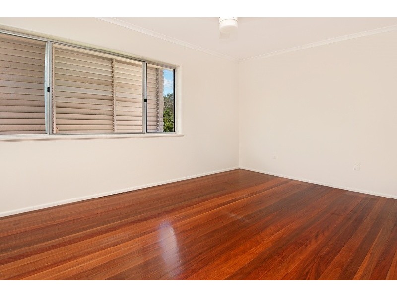 34 Dunbil Ave, Ferny Hills QLD 4055