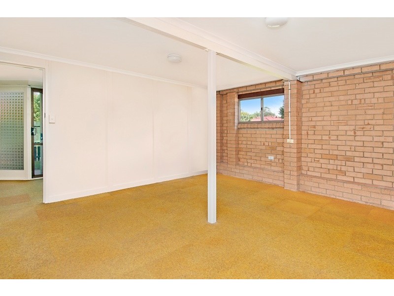 34 Dunbil Ave, Ferny Hills QLD 4055