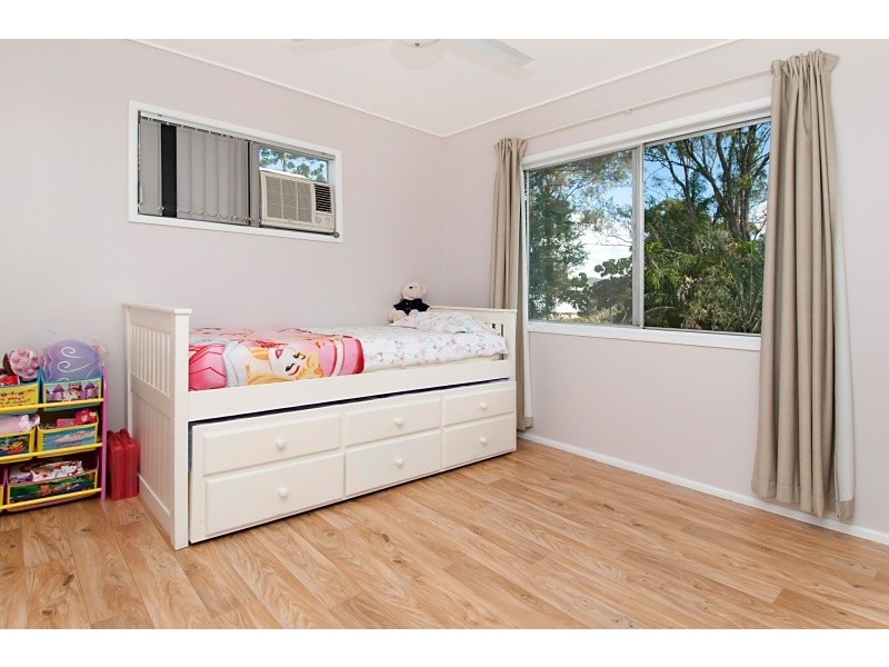 159 Patricks Rd, Ferny Hills QLD 4055