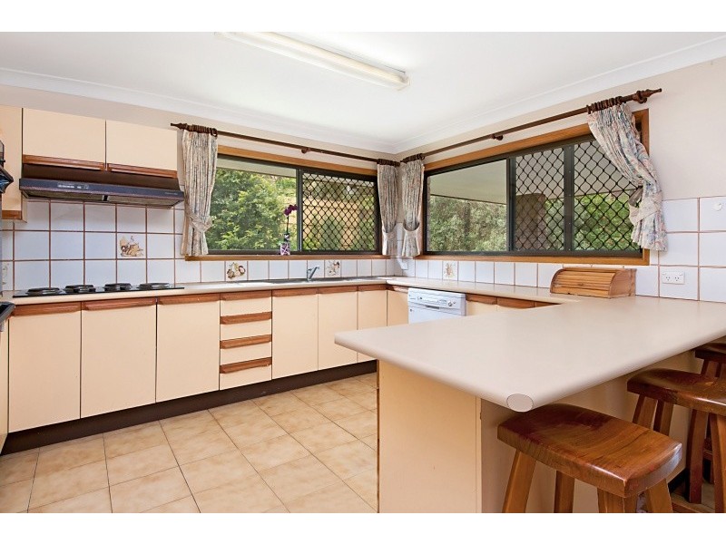 7 Toolara St, The Gap QLD 4061