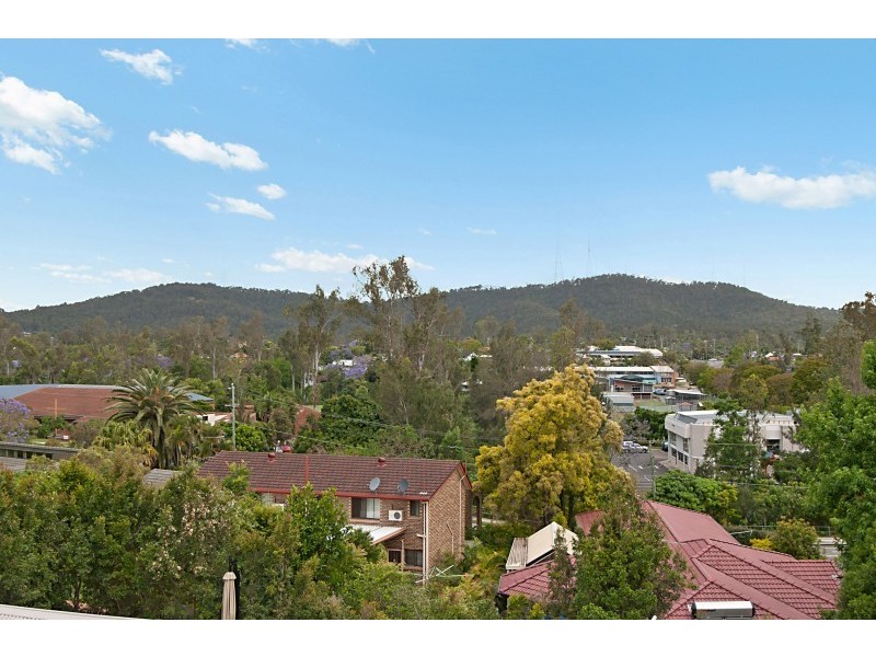 7 Toolara St, The Gap QLD 4061