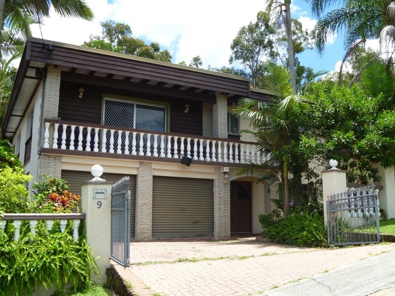 9 Caesar Rd, Ferny Hills QLD 4055