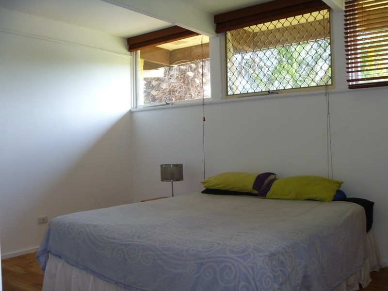 10 Dinterra Ave, Ferny Hills QLD 4055