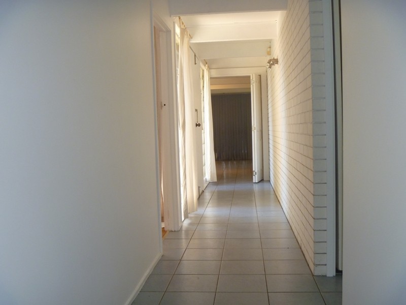 10 Dinterra Ave, Ferny Hills QLD 4055