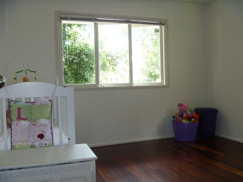 29 Dunbil Ave, Ferny Hills QLD 4055