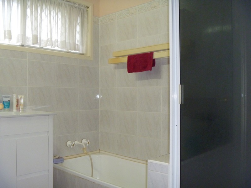 30 Kylie Ave, Ferny Hills QLD 4055