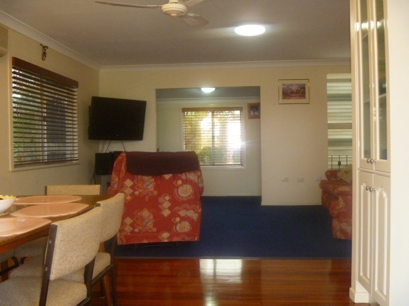 8 Jade St, Albany Creek QLD 4035