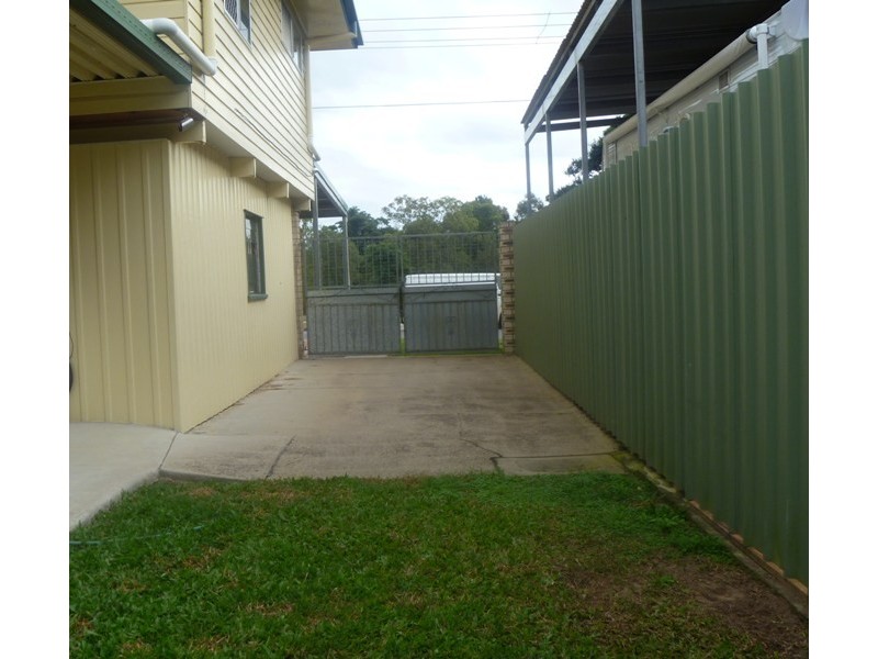 8 Jade St, Albany Creek QLD 4035