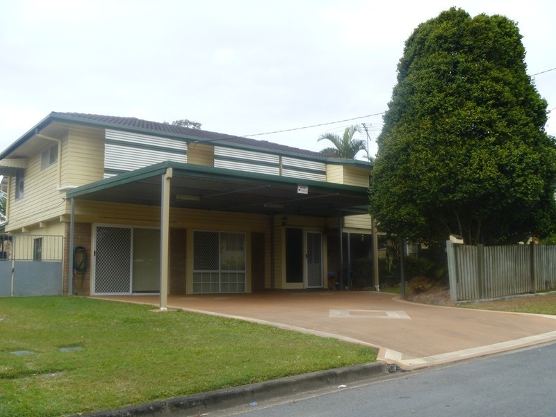8 Jade St, Albany Creek QLD 4035