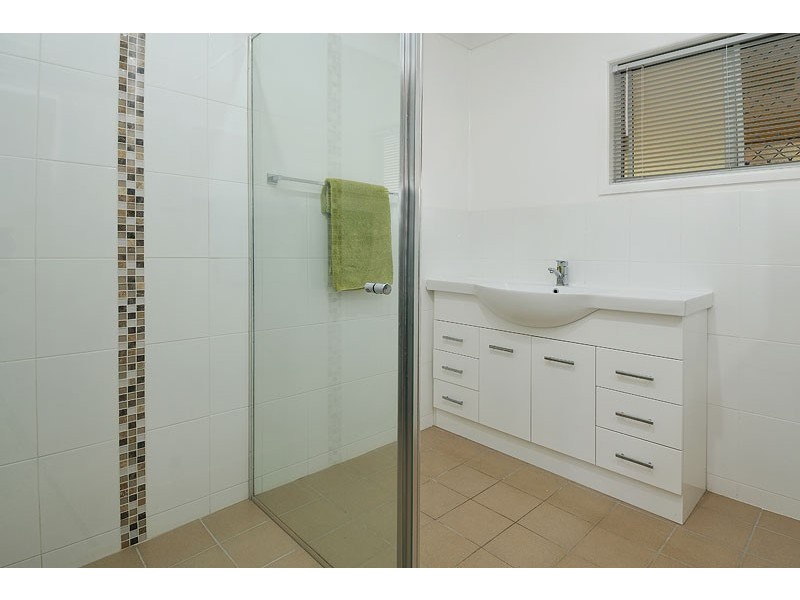3 Narwin Grove, Ferny Hills QLD 4055