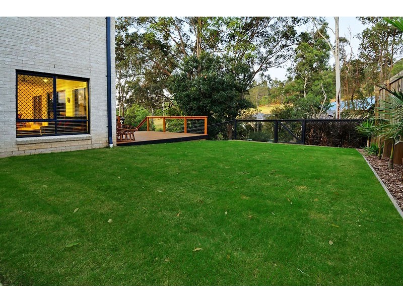 8 Highbury Place, Upper Kedron QLD 4055