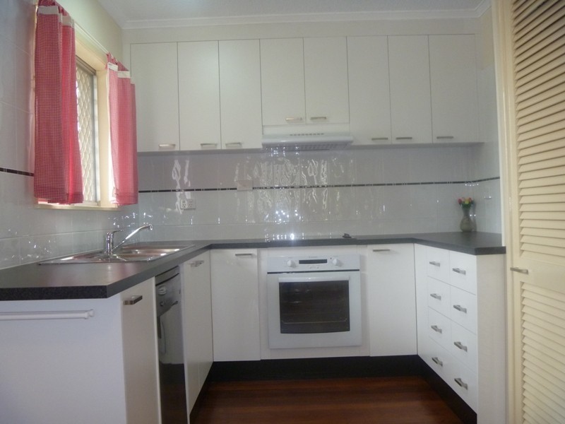 23 Eurobin Cres, Ferny Hills QLD 4055