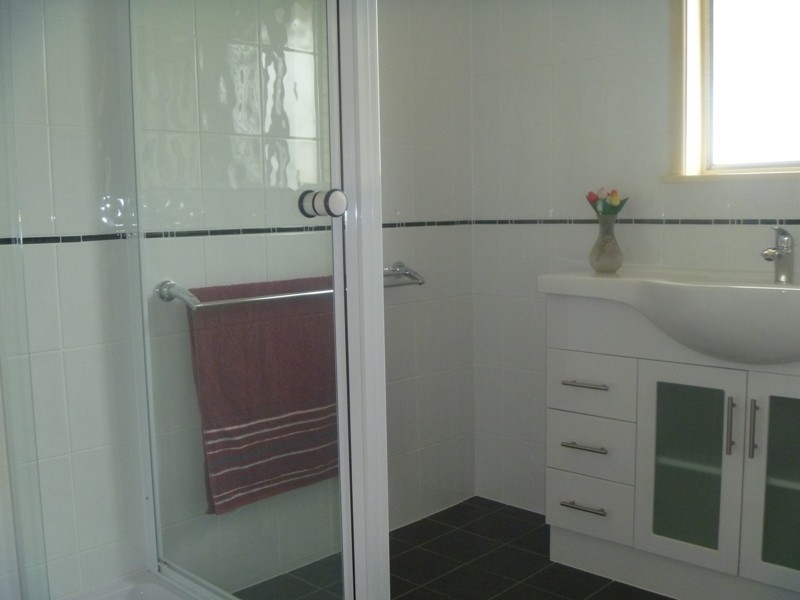 23 Eurobin Cres, Ferny Hills QLD 4055