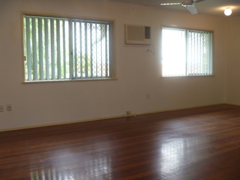 23 Eurobin Cres, Ferny Hills QLD 4055