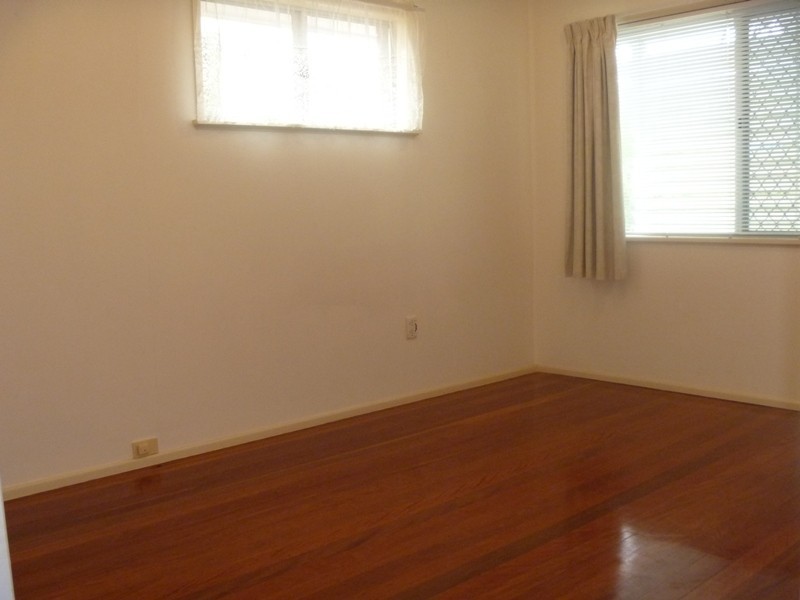 23 Eurobin Cres, Ferny Hills QLD 4055