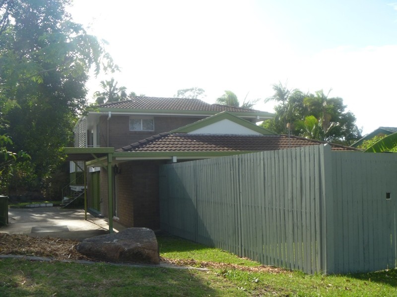 23 Eurobin Cres, Ferny Hills QLD 4055