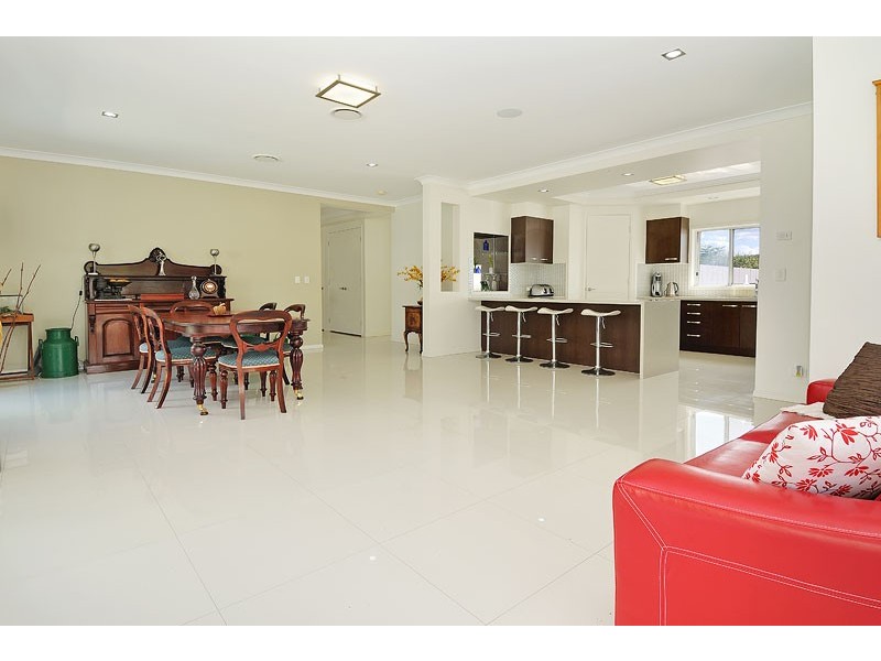 48 Highbury Place, Upper Kedron QLD 4055