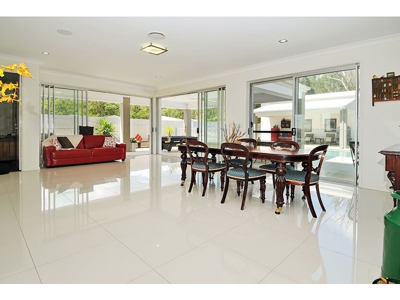 48 Highbury Place, Upper Kedron QLD 4055