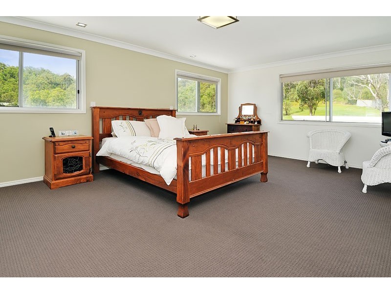 48 Highbury Place, Upper Kedron QLD 4055