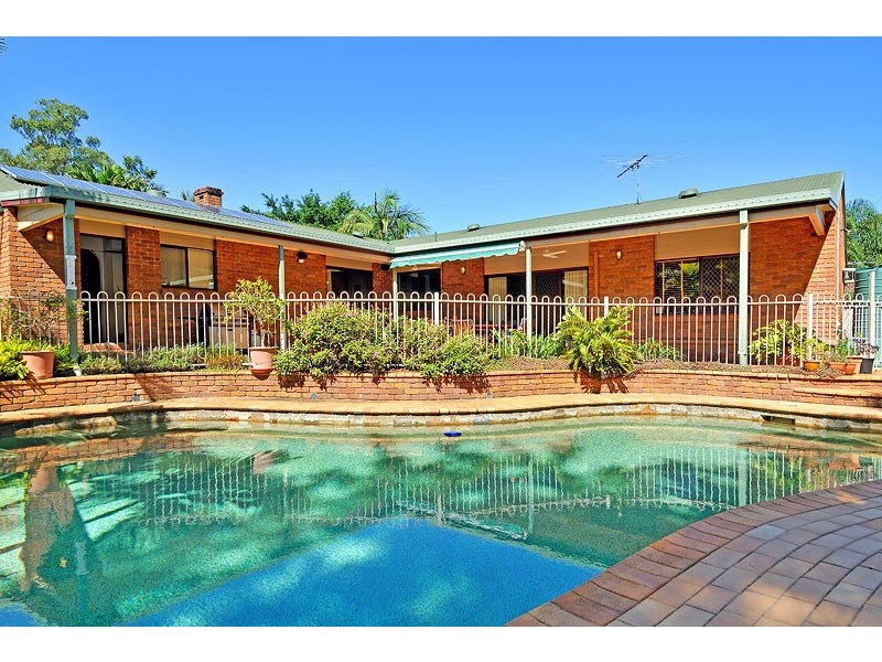 43 Tetragona Drive, Arana Hills QLD 4054