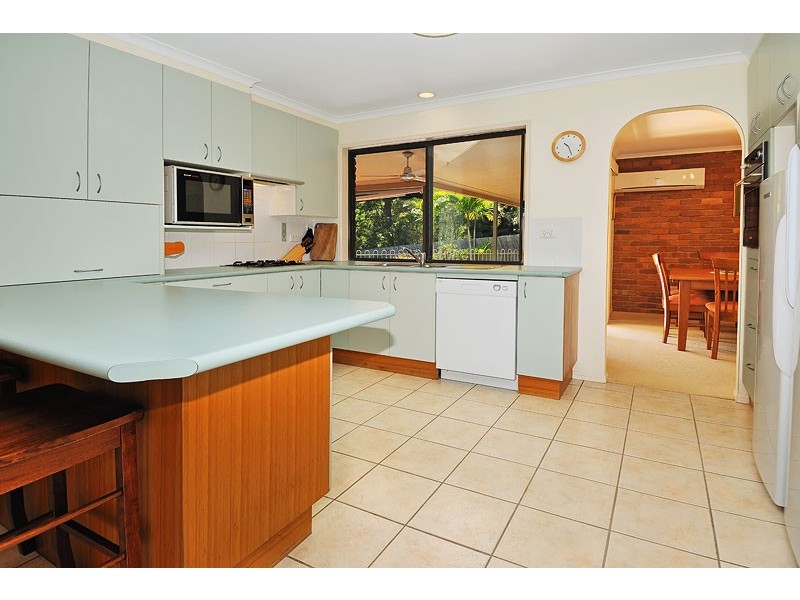 43 Tetragona Drive, Arana Hills QLD 4054