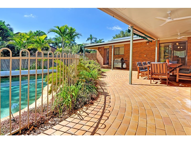 43 Tetragona Drive, Arana Hills QLD 4054