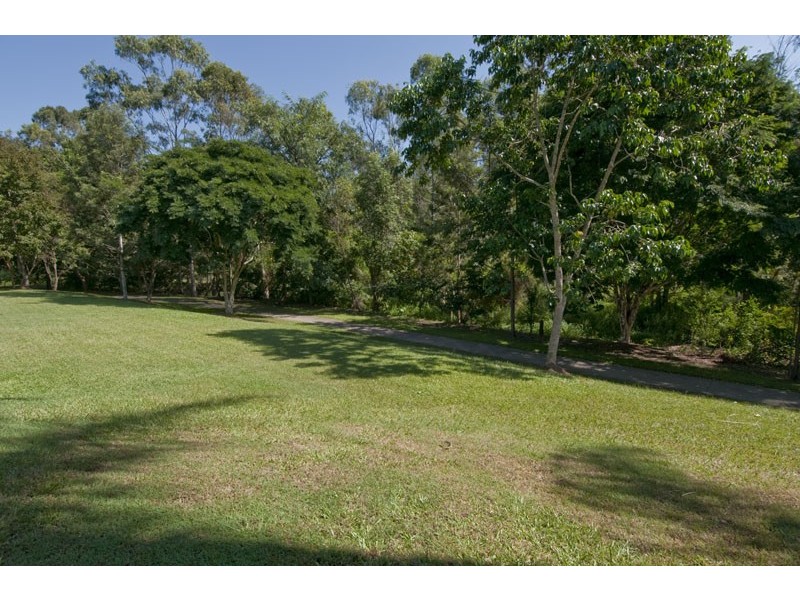 43 Tetragona Drive, Arana Hills QLD 4054